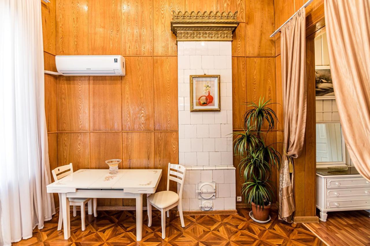 Rustaveli Central Aparthotel Tbilisi Exterior foto